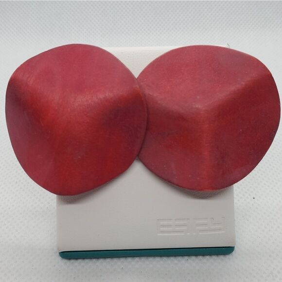 Vintage Red Wooden Earrings - Picture 1 of 3